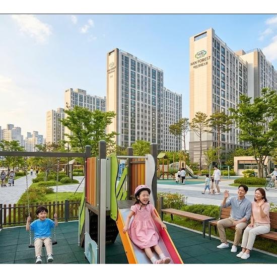 해당 단지는 지하 3층부터 지상 29층까지 계획된 총 699세대 규모의 장기일반민간임대주택으로 확인됩니다. 전용 74㎡와 84㎡ 중심의 구성으로 알려져 있어, 실거주 목적의 중형 평형을 찾는 수요자에게 검토 대상이 될 수 있습니다.
